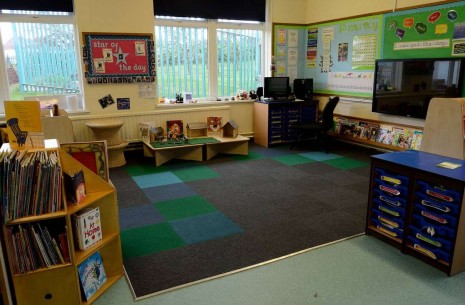 academy carpet tiles at Thornhill School