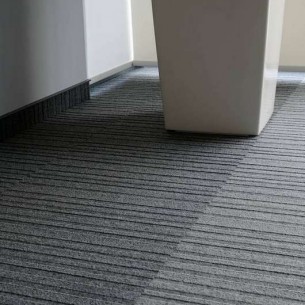 lateral® carpet tiles at Kuhn Offices, Poland